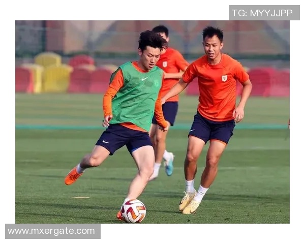 北京足球队盯防策略分析与比赛表现的得失总结