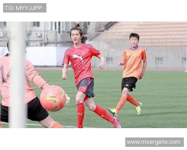 鹿汗足球明星赛盛况空前球迷齐聚共庆足球盛宴