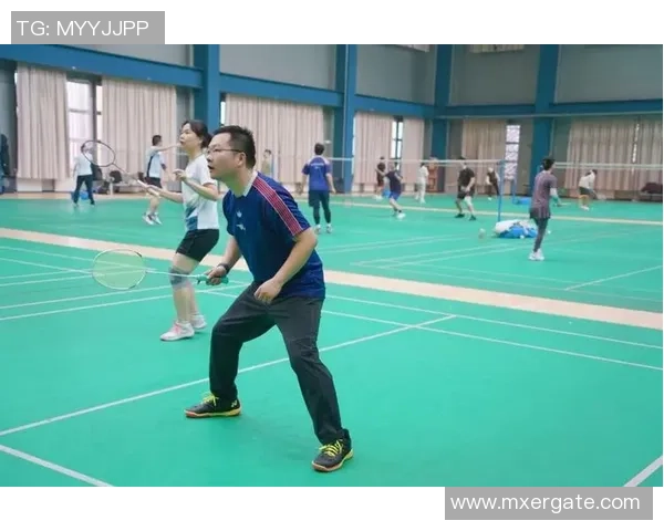 聚焦羽毛球:探讨北京羽毛球队在耐力训练中的创新与挑战 聚焦羽毛球:探讨北京羽毛球队在耐力训练中的创新与挑战