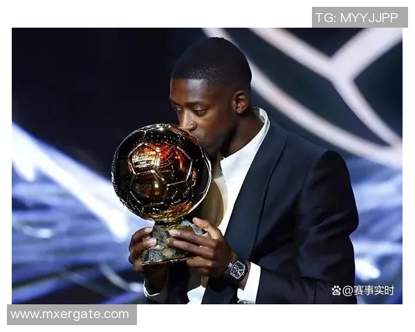 足球先生今年的荣耀与挑战:谁将捧起金球奖的桂冠 足球先生今年的荣耀与挑战:谁将捧起金球奖的桂冠